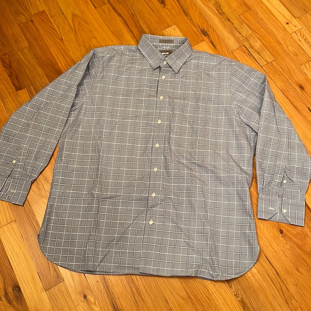 John W Nordstrom Dress Shirt. Blue/White Size 17.5/35. Traditional Fit